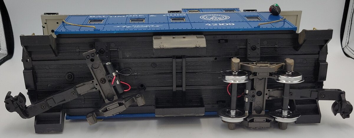 REA 42109 G Scale B & O Lighted Caboose Shell and Frame - Parts or Repair