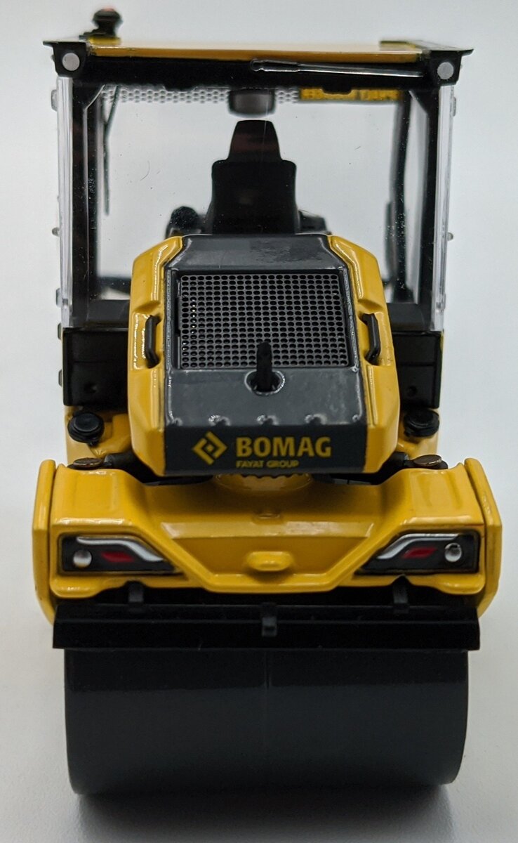 Bymo 42471 1:50 Bomag BW174AP-5 Asphalt Roller