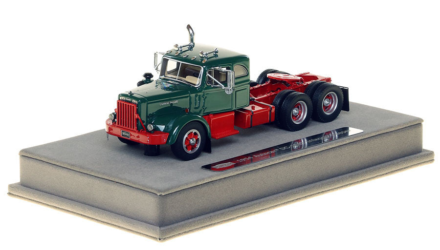 Fire Replicas 068A-2 1:50 1954 Autocar DC-100T Integral Sleeper Green & Red