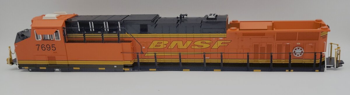Lionel 82205-2 BNSF 'Golden Swoosh' ES44AC Diesel Locomotive Body Shell #7695
