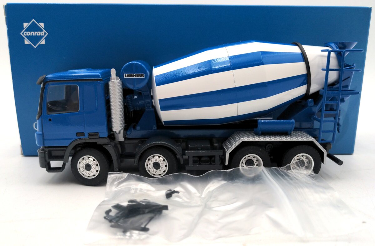 Conrad 72119-01 1:50 Mercedes Actros 4-Axle w/Liebherr HTM 904 Mixer