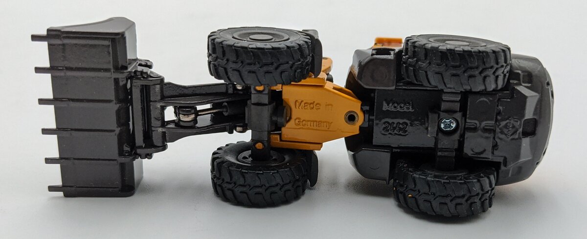 Conrad 2442 1:50 Ahlmann AX85 Front Loader