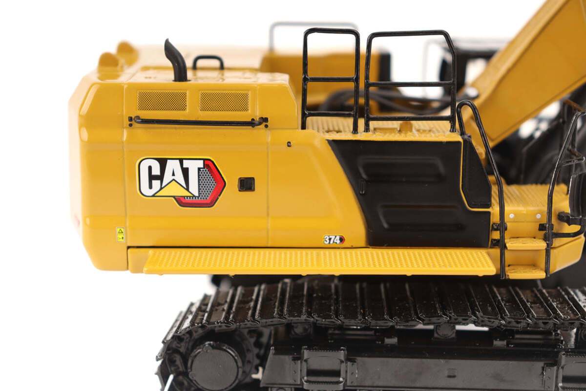 DieCast Masters 85793 1:50 CAT 374 Hydraulic Excavator Diecast Model