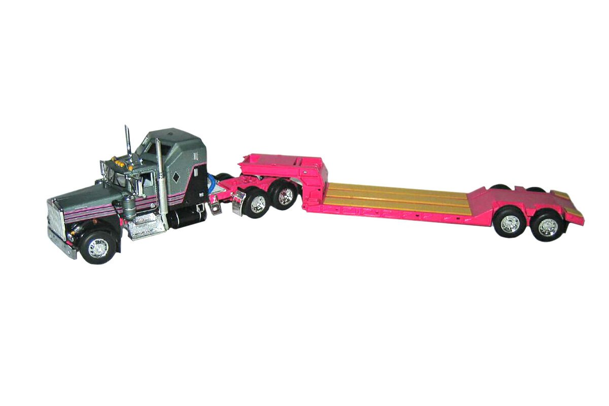 First Gear 60-1313 1:64 Kenworth W900A w/Sleeper & Rogers Lowboy - Pink