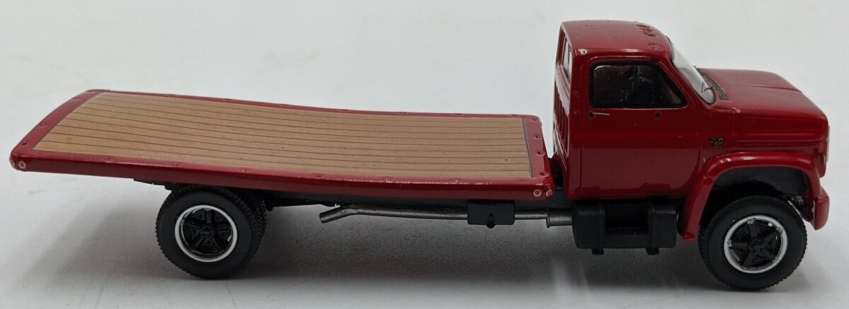 ADC ADC30100 1:64 Chevrolet C-65 Flatbed Truck 1975 Red