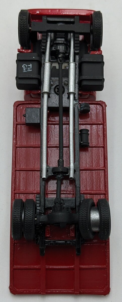 ADC ADC30100 1:64 Chevrolet C-65 Flatbed Truck 1975 Red