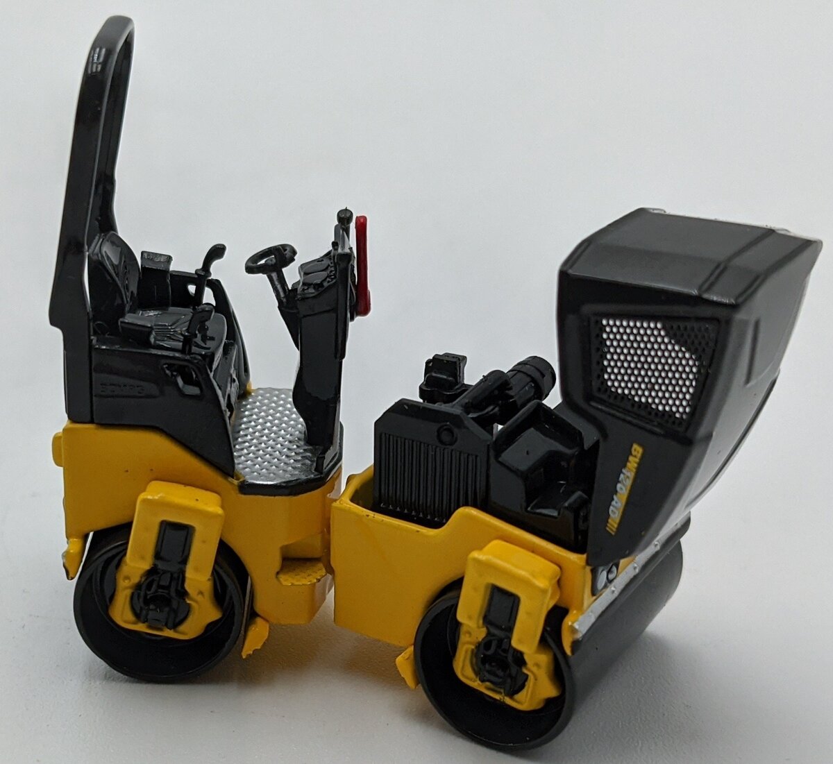 Bymo 42416 1:50 Bomag BW120 AD-5 Double Drum Roller