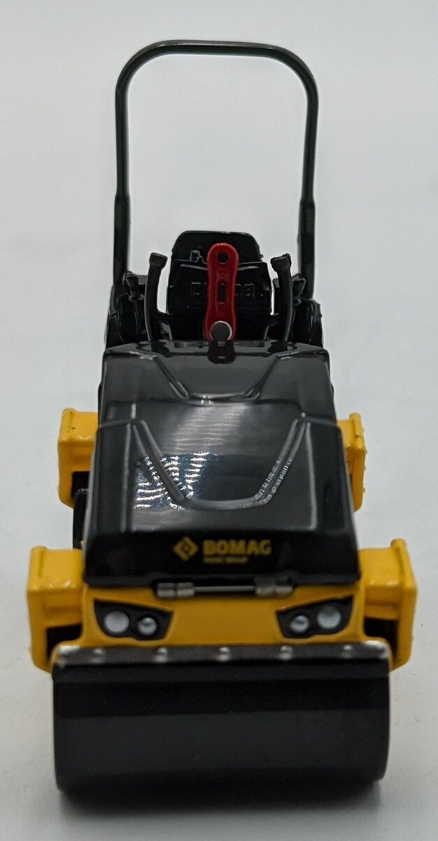 Bymo 42416 1:50 Bomag BW120 AD-5 Double Drum Roller