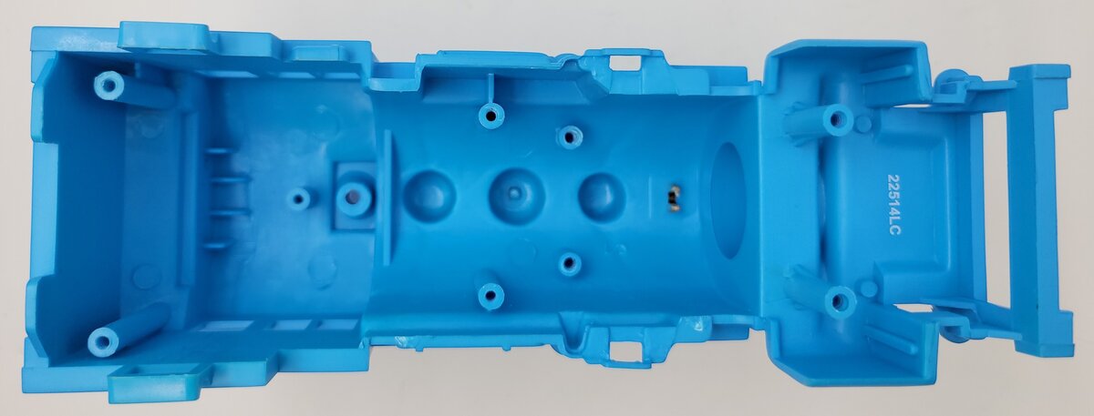Lionel 81401-2 Blue Plastic 0-4-0 LionChief Switcher 