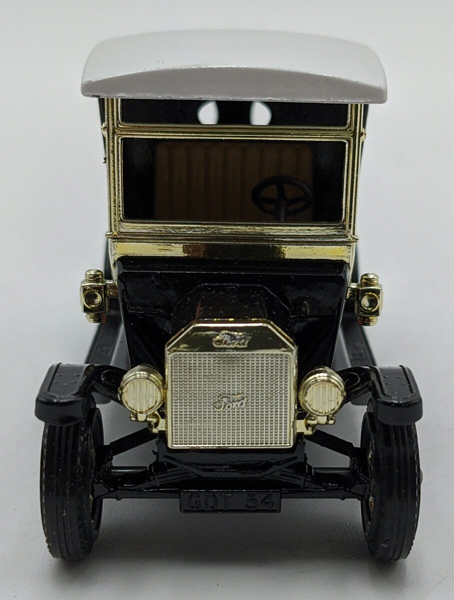 Matchbox Y-12 35:1 Models Of Yesteryear 1912 Ford Model T Captain Morgan