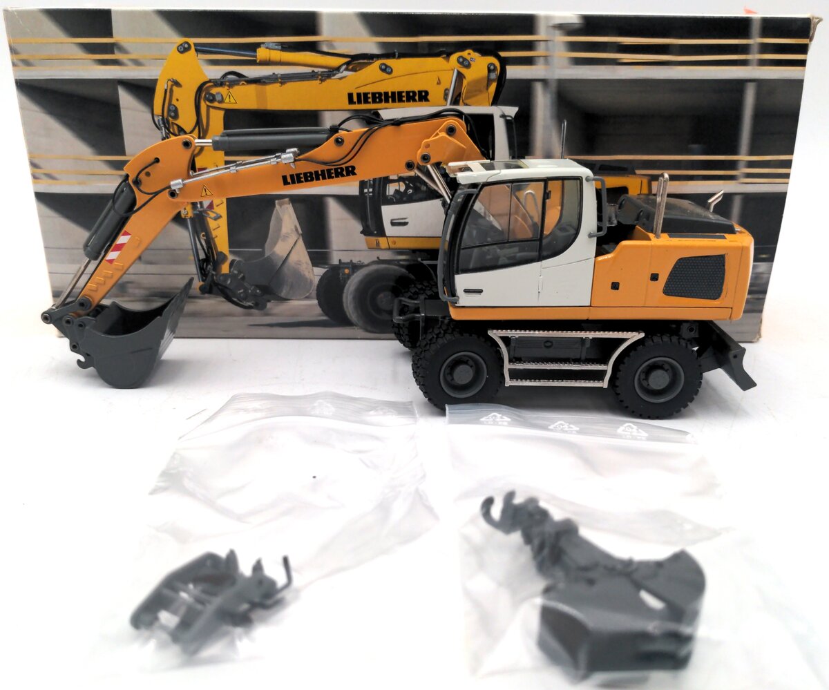 Conrad 2946/0 1:50 A920 Liebherr Hydraulic Excavator