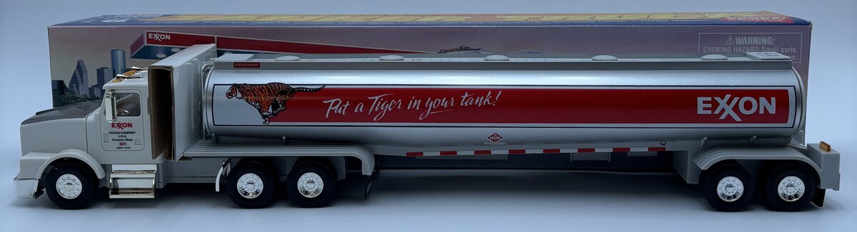 Exxon 1:18 1997 Exxon Tanker Truck Collectors Edition