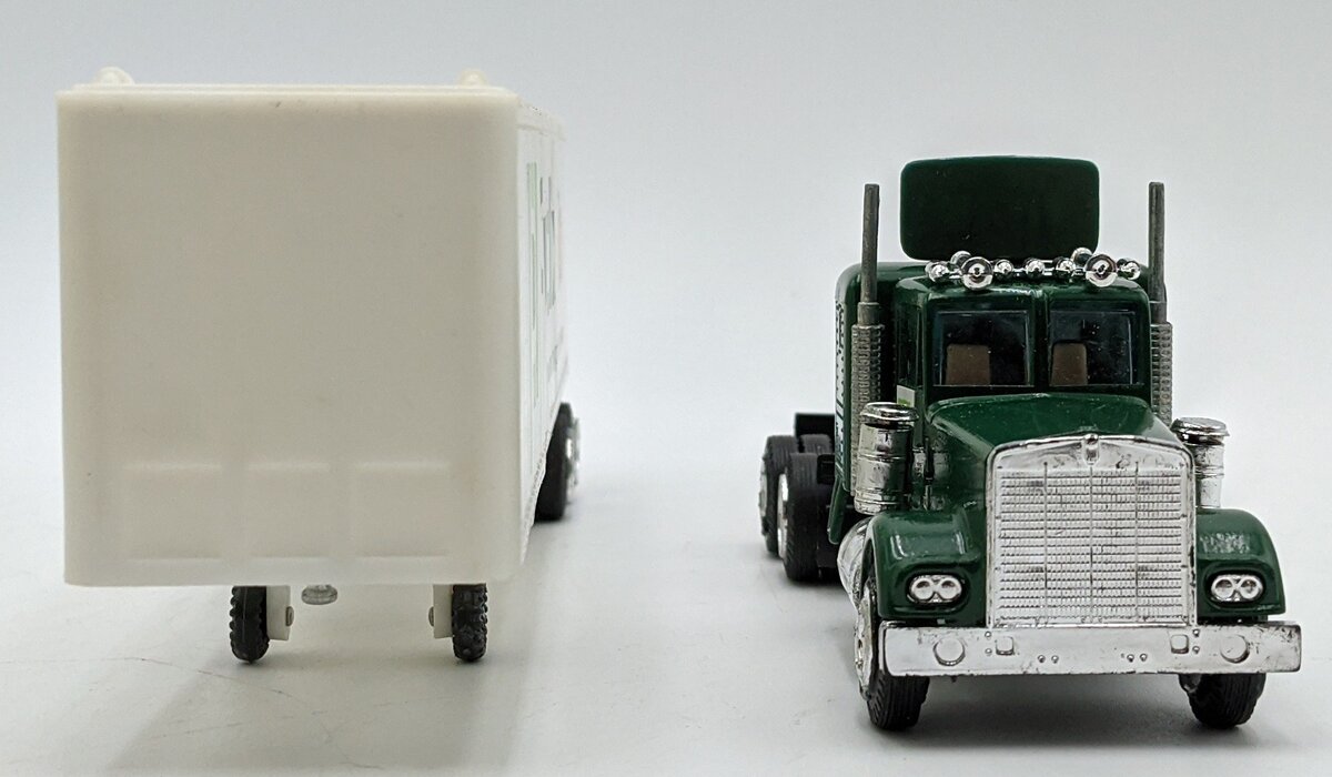 Fast Wheel 1989 Die-Cast Publix Semi Tractor Trailer