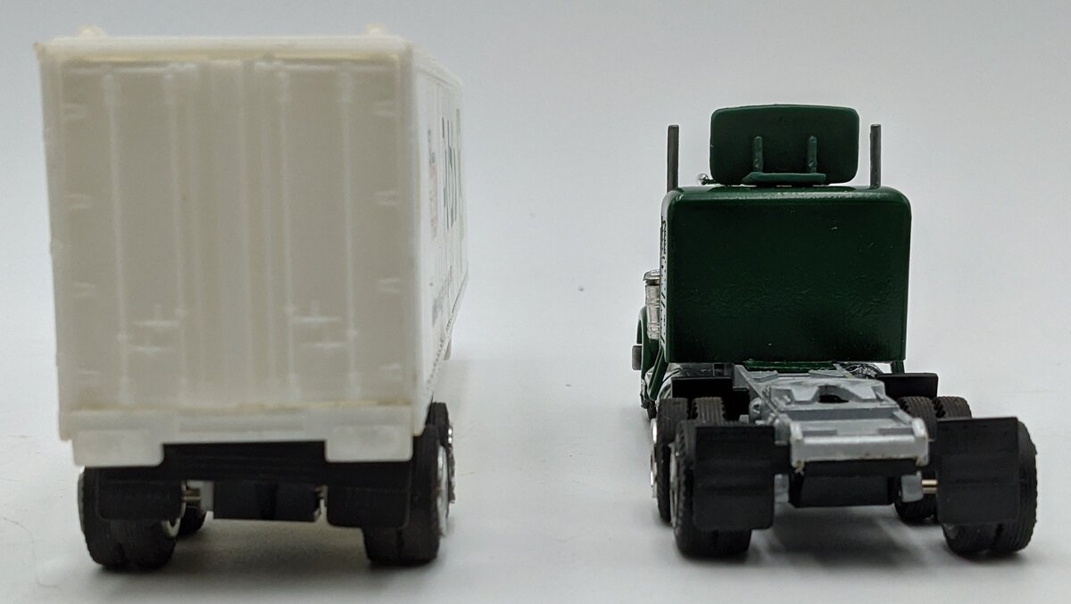 Fast Wheel 1989 Die-Cast Publix Semi Tractor Trailer