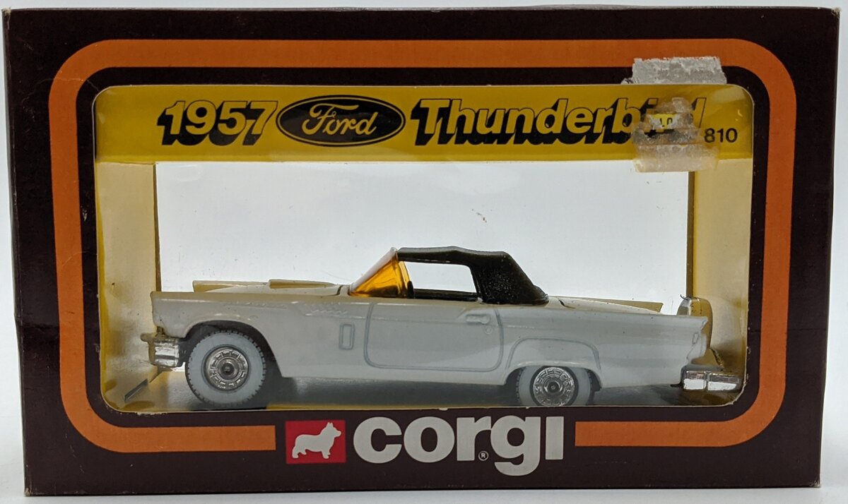 Corgi 810 1:36 Diecast 50's Classics White 1957 Ford Thunderbird