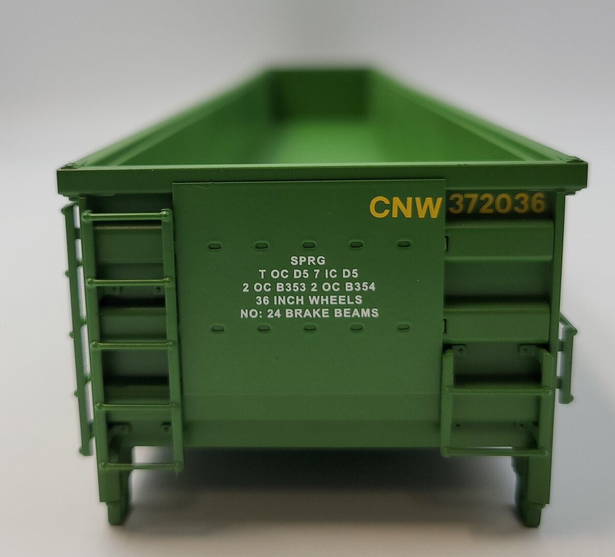 Lionel 83318-2 CNW 66' Mill Gondola Body #372036