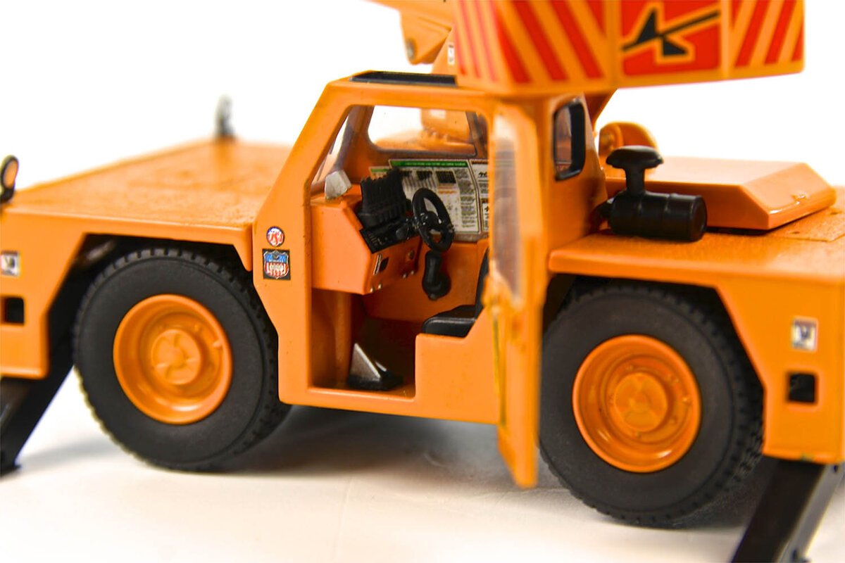 Sword Models SW2017-GLP 1:50 Shuttlelift Great Lakes Powerlift 5540F Carrydeck