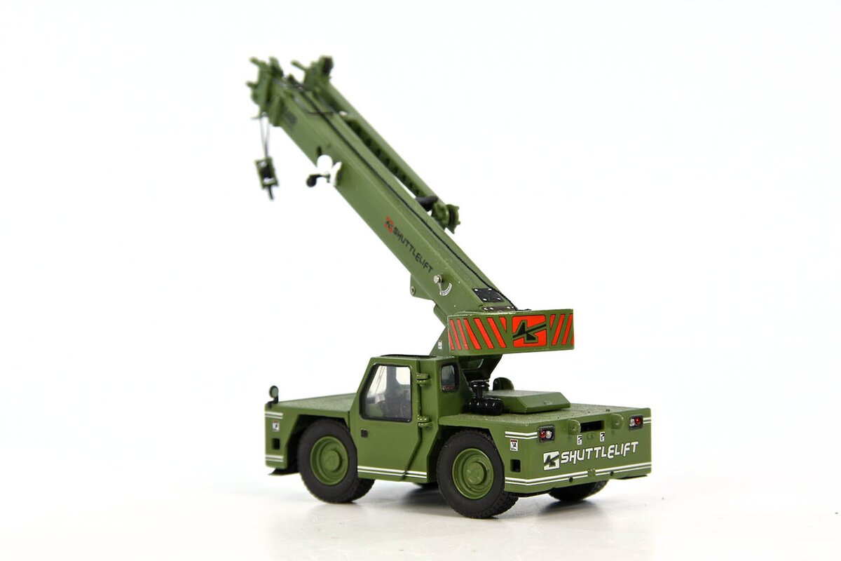 Sword Models SW2017-G 1:50 Shuttlelift Military Green 5540F Carrydeck