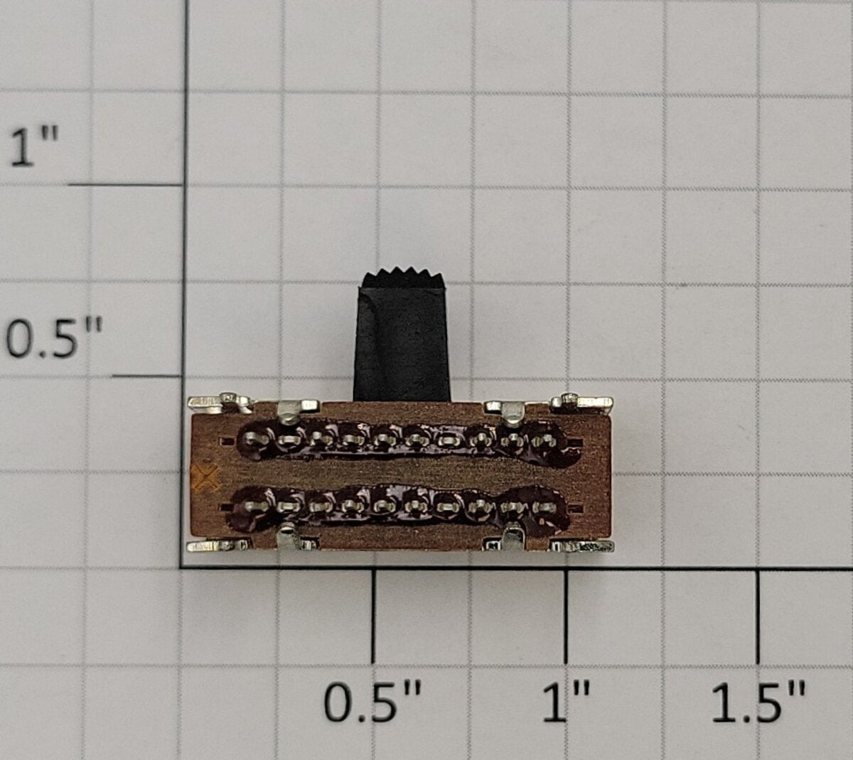 Alco Models MSSA-4350RGo4 O Gauge Three Position Side Mount Mini Slide Switch