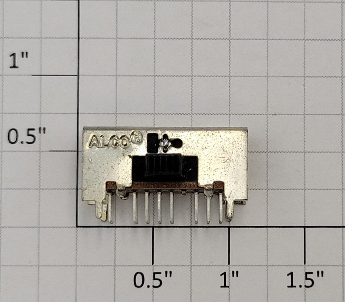 Alco Models MSSA-4350RGo4 O Gauge Three Position Side Mount Mini Slide Switch