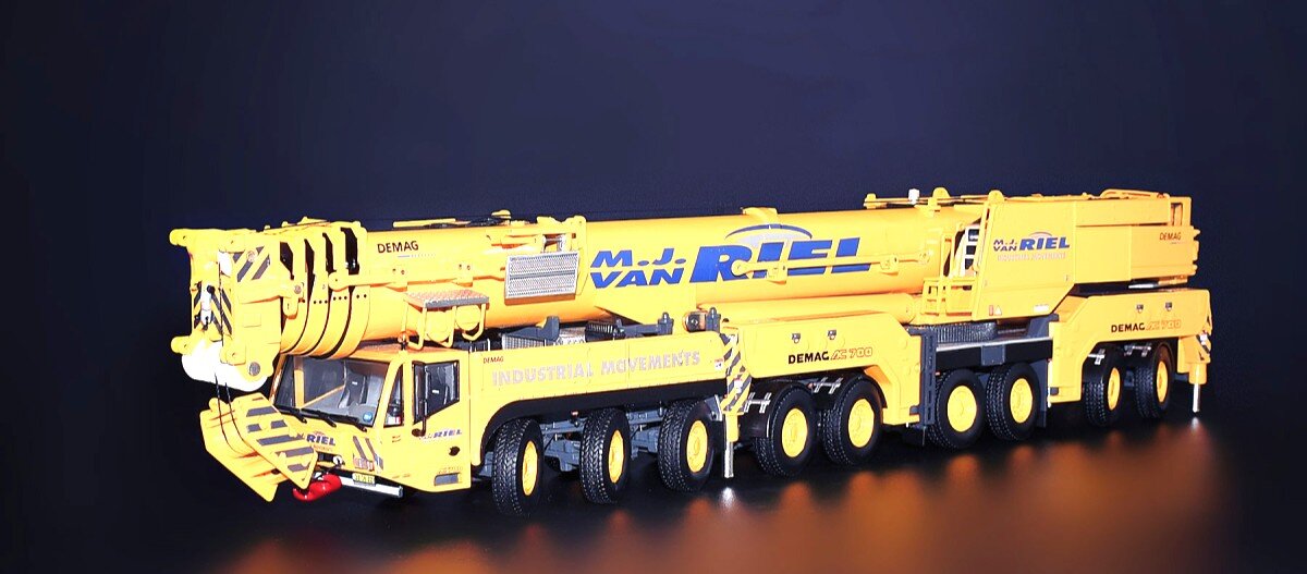 IMC 32-0076 1:50 Demag AC700-9 Mobile Crane - MJ Van Riel