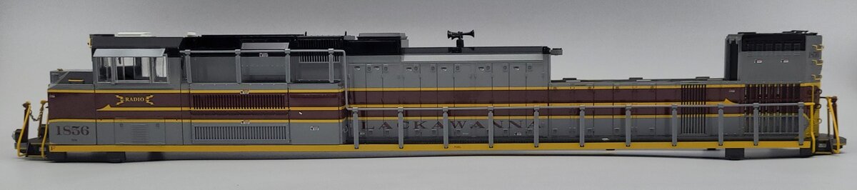 Lionel 39597-2 Lackawanna NS Heritage Unpowered SD70ACE Diesel Loco Shell #1856