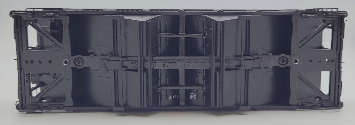Lionel 84153-2 Baltimore & Ohio 1905 2-Bay Hopper Car Body Shell #220000