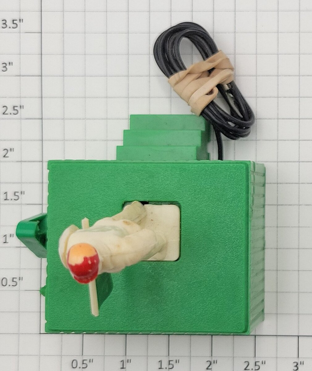 Strombecker 618-755 Vintage 1/32 Scale Starting Flagman
