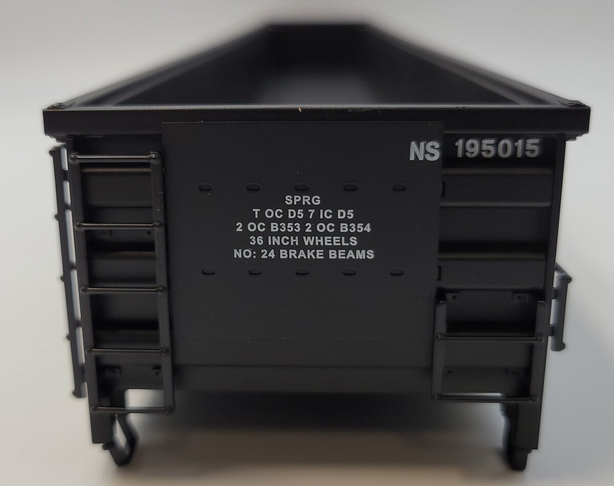 Lionel 83320-2 NS 66' Mill Gondola Body Shell #195015