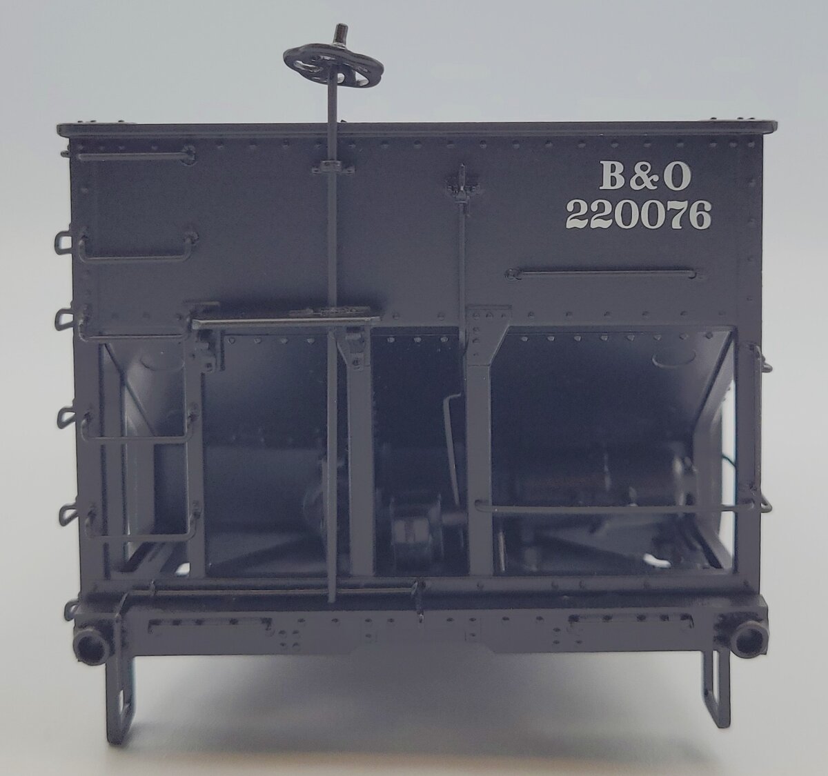 Lionel 84153-2 Baltimore & Ohio 1905 2-Bay Hopper Car Body Shell #220076