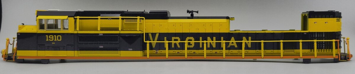Lionel 39641-2 Virginian NS Heritage Unpowered SD70ACE Diesel Loco Shell #1910