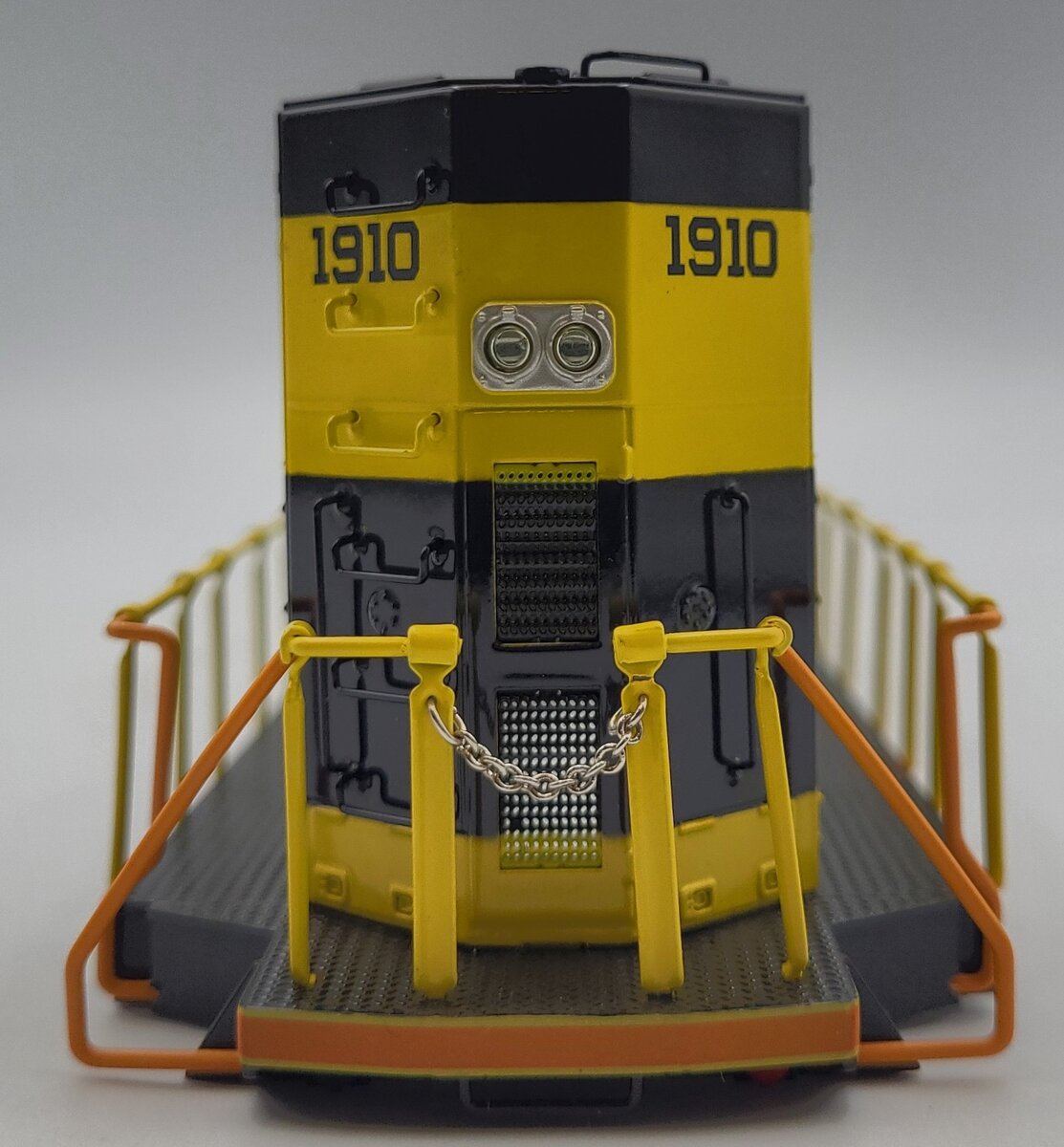 Lionel 39641-2 Virginian NS Heritage Unpowered SD70ACE Diesel Loco Shell #1910