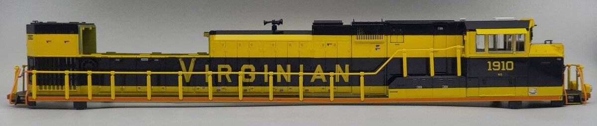 Lionel 39641-2 Virginian NS Heritage Unpowered SD70ACE Diesel Loco Shell #1910