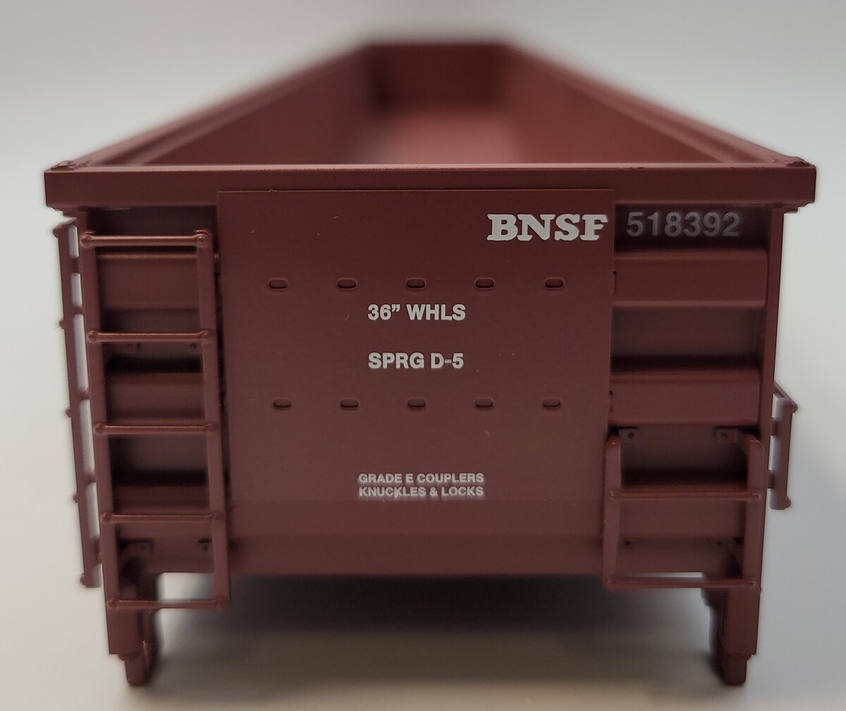Lionel 84583-2 BNSF 66' Mill Gondola Body #518392