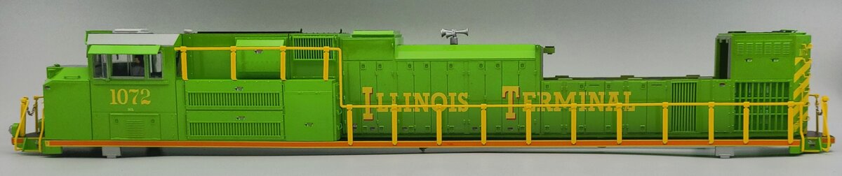 Lionel 39627-2 Illinois Terminal NS Heritage SD70ACE Diesel Loco Shell #1072