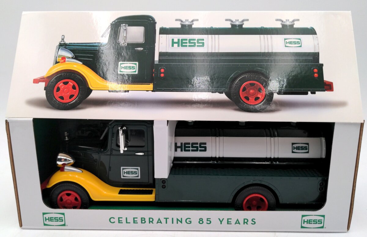 Hess 00044  2018 First Collectors Edition Truck