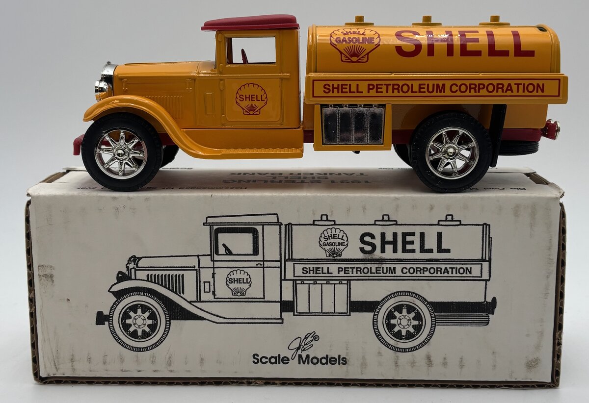 Ertl GB-4099 1:34 1931 1931 Sterling Shell Tanker Truck