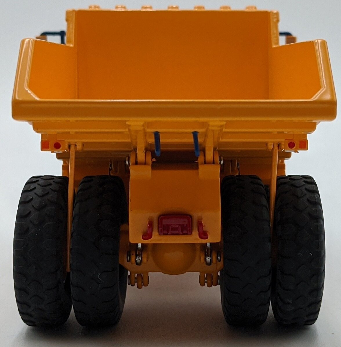 USK 75470 1:50 Belaz 7547 Mining Dump Truck