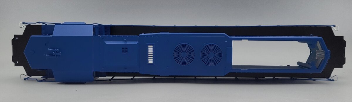Lionel 38935-2 Conrail Unpowered SD40-2 Diesel Locomotive Body Shell #6468