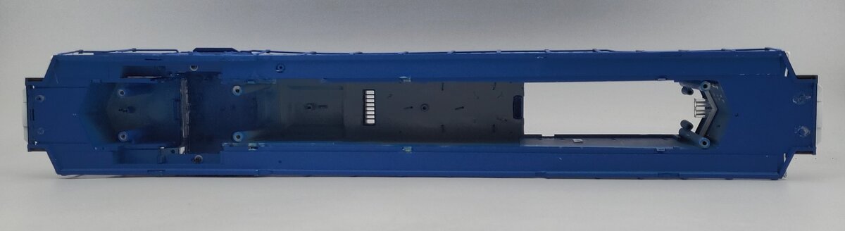 Lionel 38935-2 Conrail Unpowered SD40-2 Diesel Locomotive Body Shell #6468