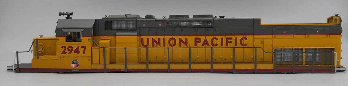 Lionel 38938-2 Union Pacific Unpowered SD40T-2 Diesel Locomotive Shell #2947