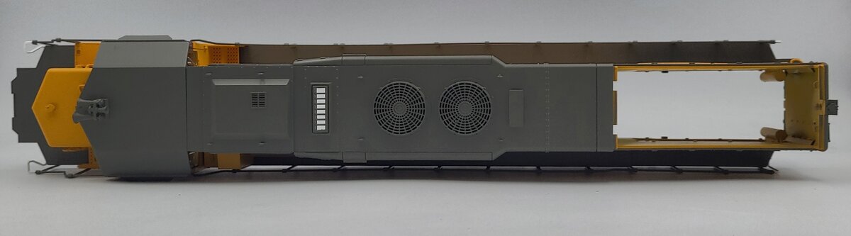 Lionel 38936-2 Union Pacific SD40T-2 Diesel Locomotive Body Shell #2929