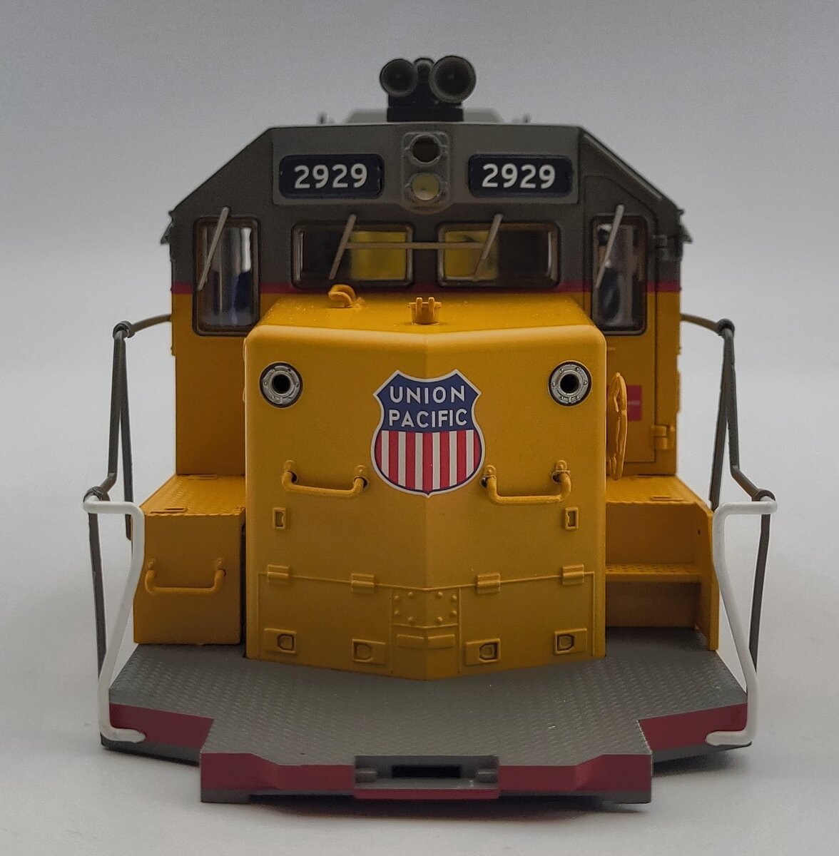 Lionel 38936-2 Union Pacific SD40T-2 Diesel Locomotive Body Shell #2929