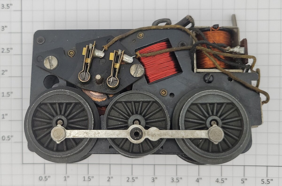 Lionel 2026-100 Later 6-Wheel Version Motor Chassis with E-Unit and Side Rods