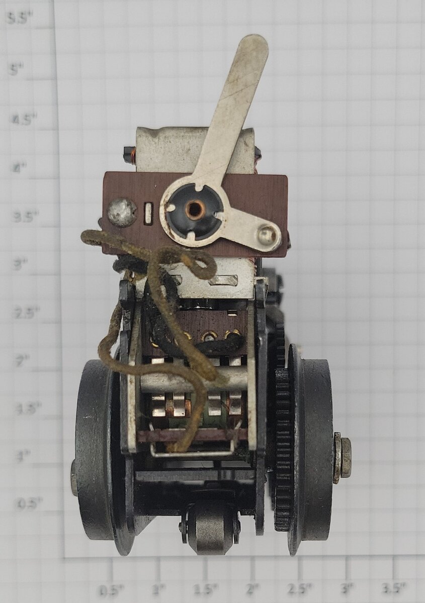Lionel 2026-100 Later 6-Wheel Version Motor Chassis with E-Unit and Side Rods