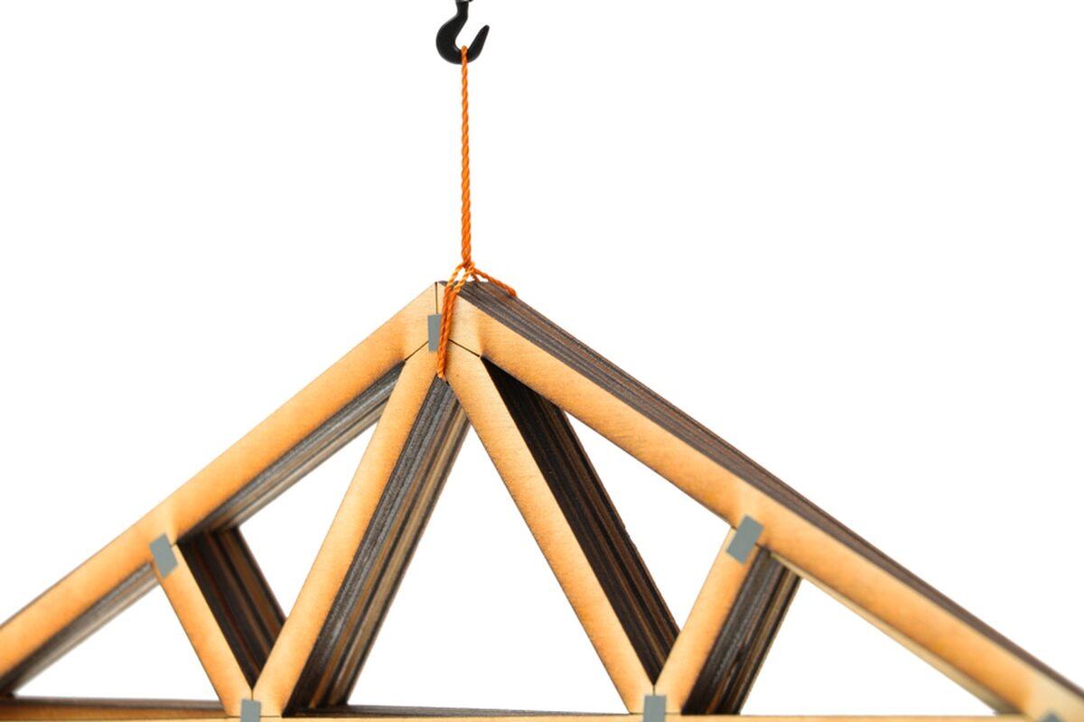 DHS DHSL018 1:50 Wood Truss Load