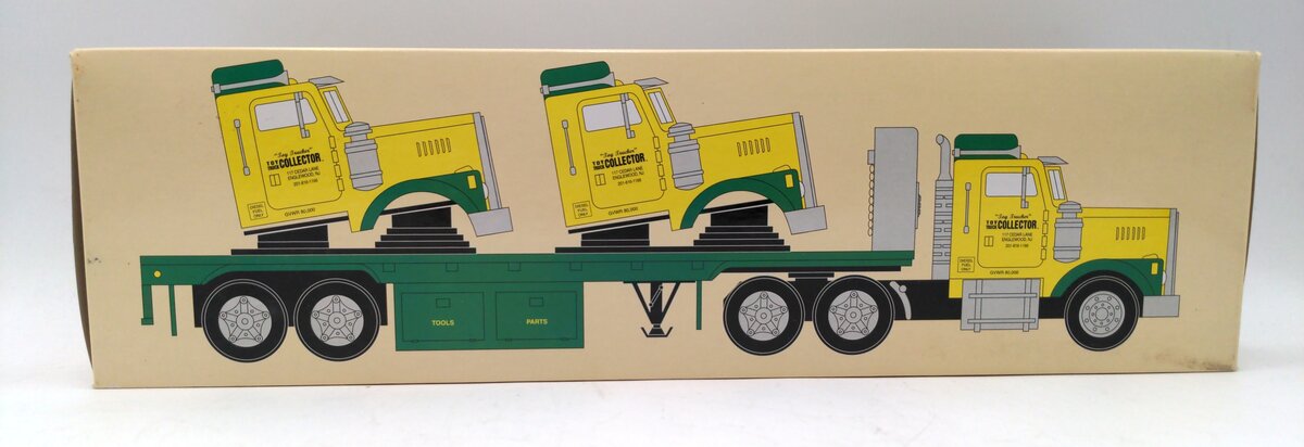 Toy Truck Collector 1999 1:32 Flatbed Truck w/ Load