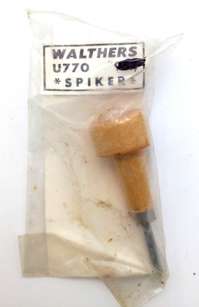 Walthers U770 Spiker