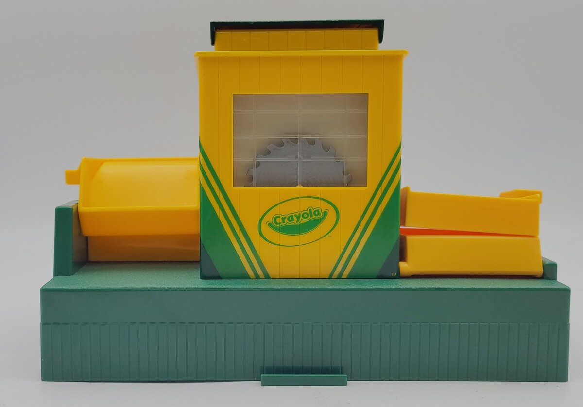Lionel 7101559-8 Crayola Imagineering Unpowered Playset Sawmill Building