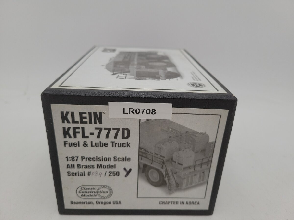 CCM 30020 1:87 Scale Cat KFL-777D Fuel & Lube Truck Limited Edition #084 / 250 LN/Box